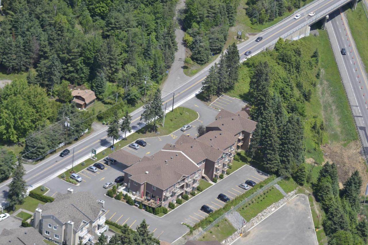 Hotel Le Versailles Saint-Sauveur-des-Monts Exteriér fotografie